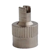 Szelepsapka fém, kerékszelep sapka szelepkihajtóval GP3-04 (V-51) 11.02 (1 db)